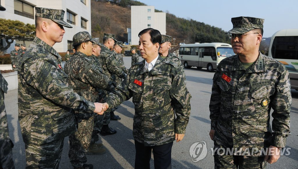 한민구, 키리졸브 앞두고 해병대사령부서 대비태세 점검