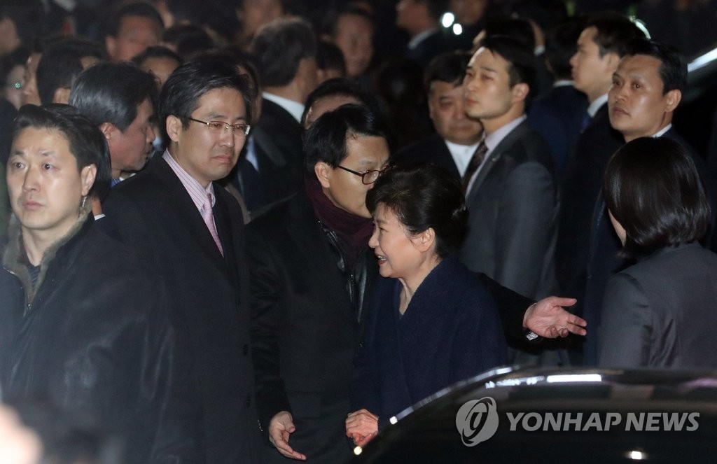 친박 의원 만난 박 전 대통령