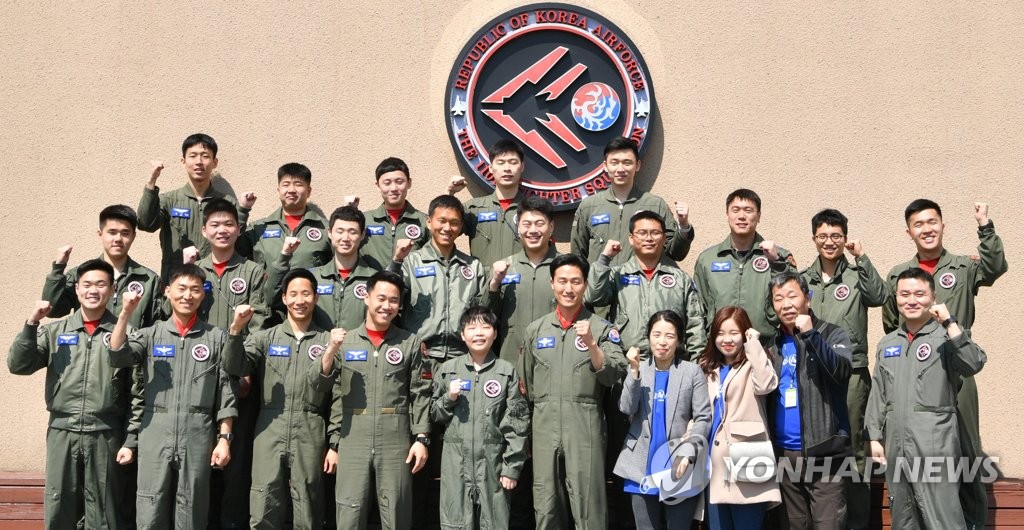 난치병 소년의 F-15K 조종사 체험