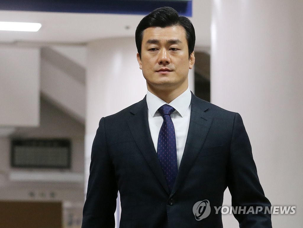 이영선 청와대 경호관 첫 재판