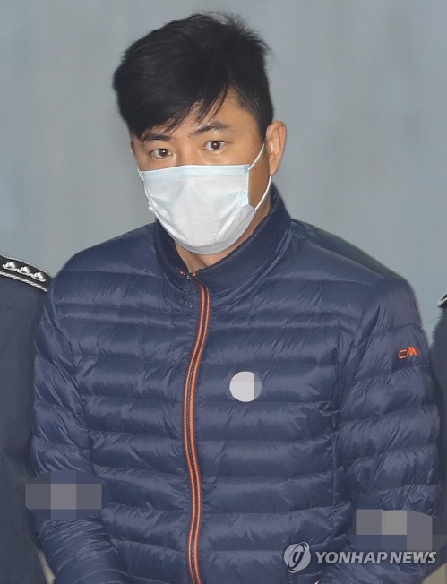 고영태의 '눈빛'