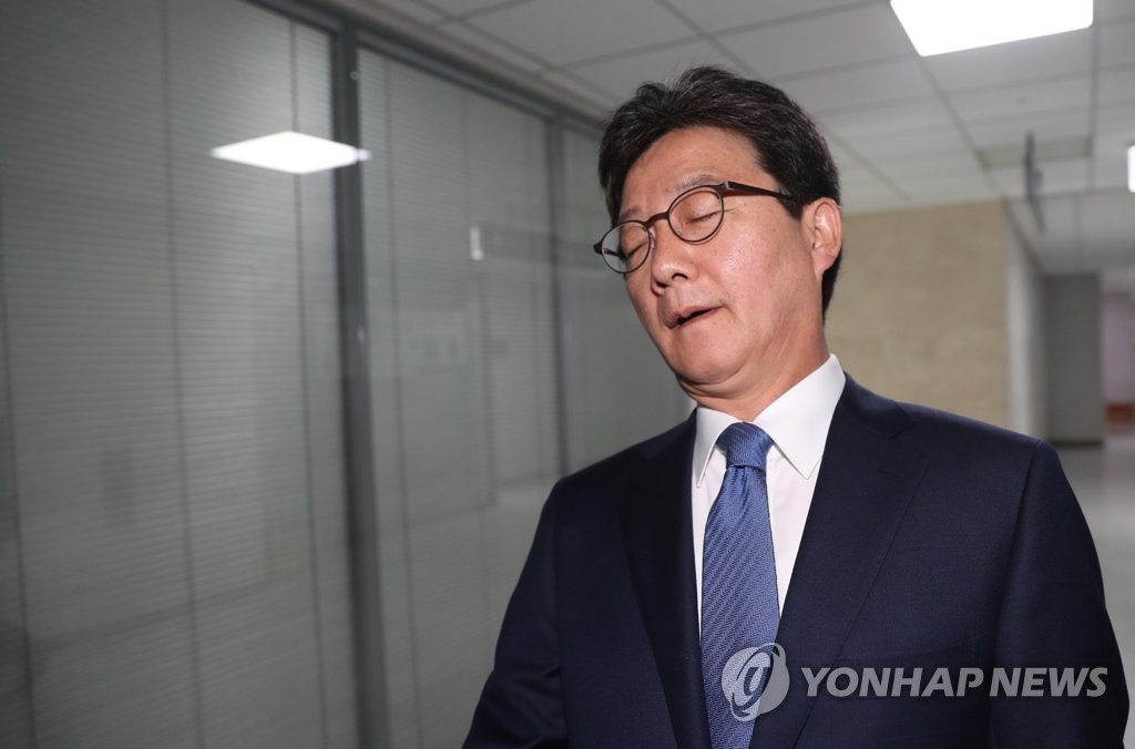 출근하는 유승민 의원