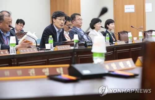 최저임금위원회 발언하는 김성호 위원