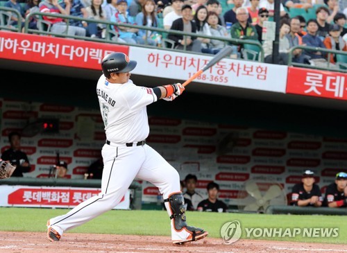 '역시 이대호' 역전 적시타