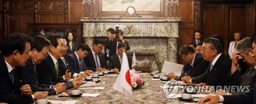 오오시마 중의원 의장과 면담하는 정세균 의장