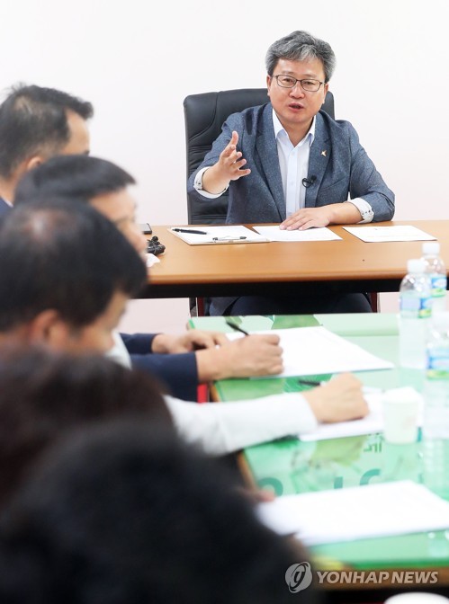 발언하는 채인석 화성시장