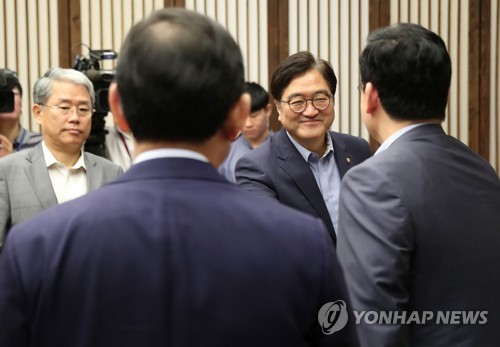 이유정 임명을 둘러싼 1대3 싸움?
