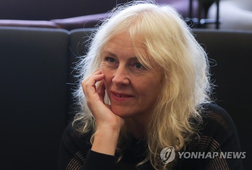 한국 찾은 샤론 아멘트 영국 런던박물관 관장