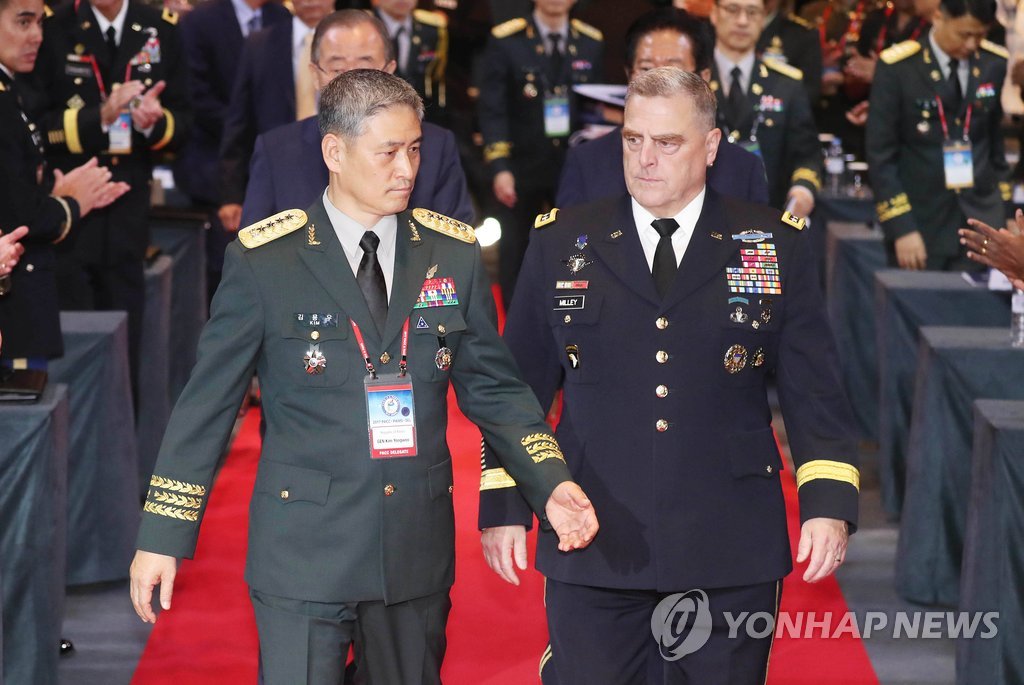입장하는 한ㆍ미 육군참모총장
