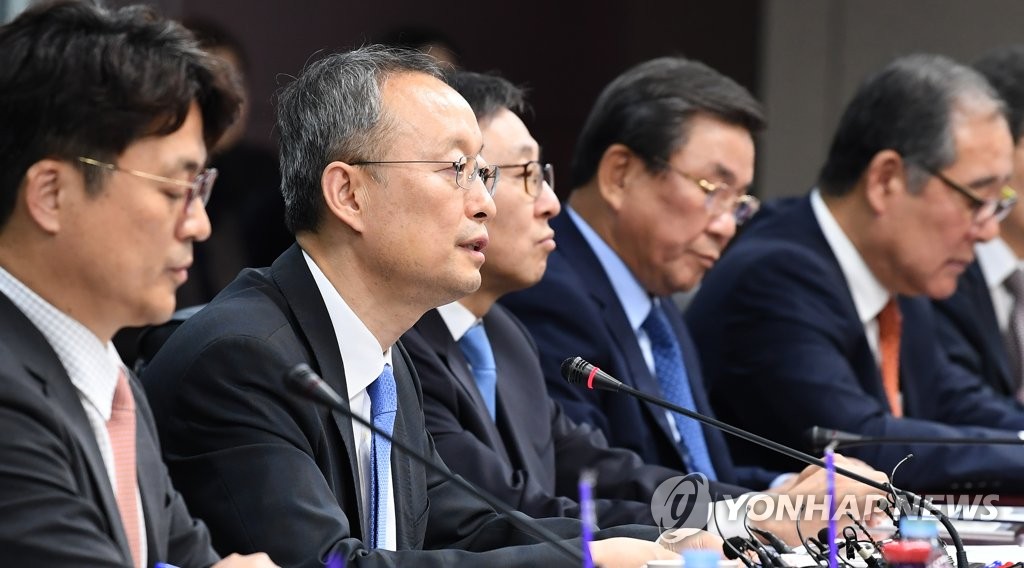 원전 수출정책 설명하는 백운규 장관