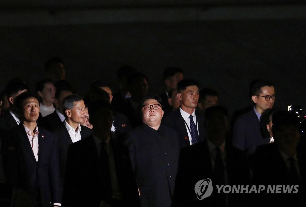 김정은, 야간 외출의 의미는..?