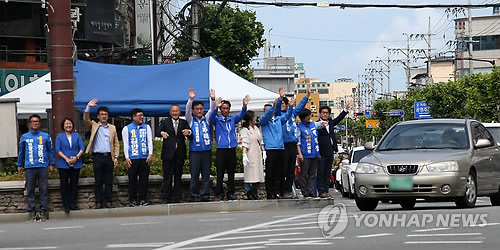 "여러분 덕에 당선됐습니다"