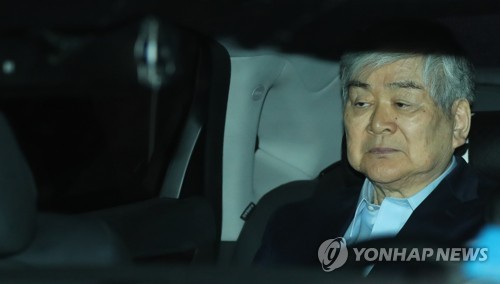 굳은 표정의 조양호