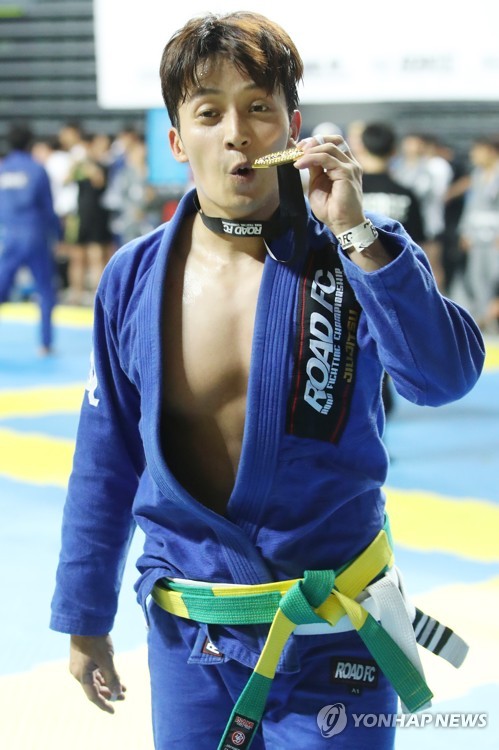 주짓수 대회 메달 획득한 허경환