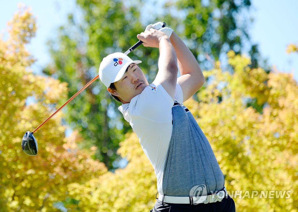 임성재, 1타차로 연장전 무산…PGA 개막전서 공동 4위