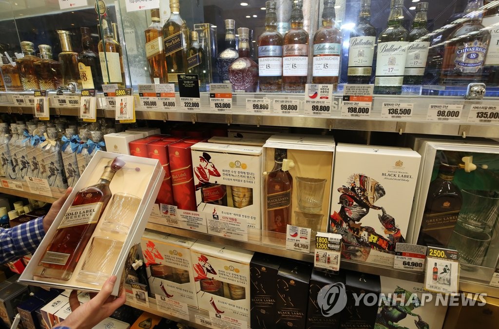 저도주 인기로 위스키 시장 내리막