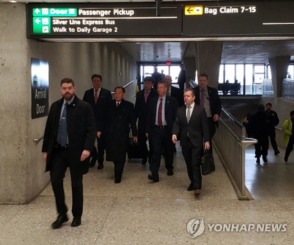 미국 워싱턴서 귀국길 오르는 김영철