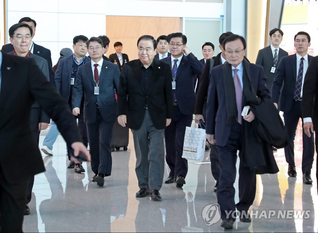 문희상 의장, 대미외교 위해 출국