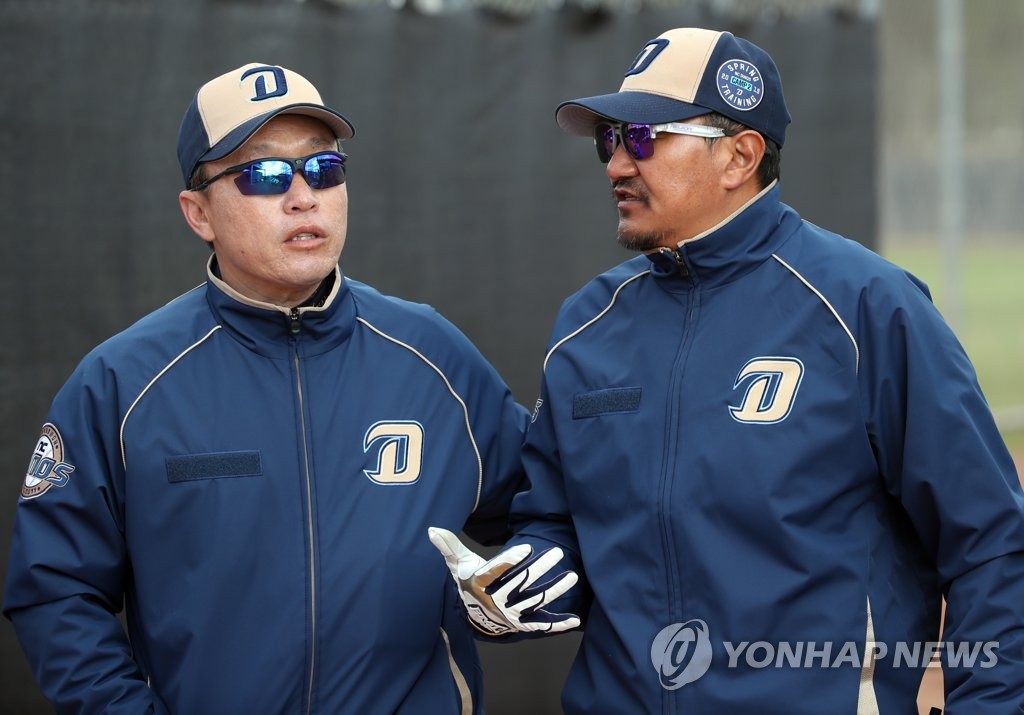 NC 이동욱 감독과 손민한 코치
