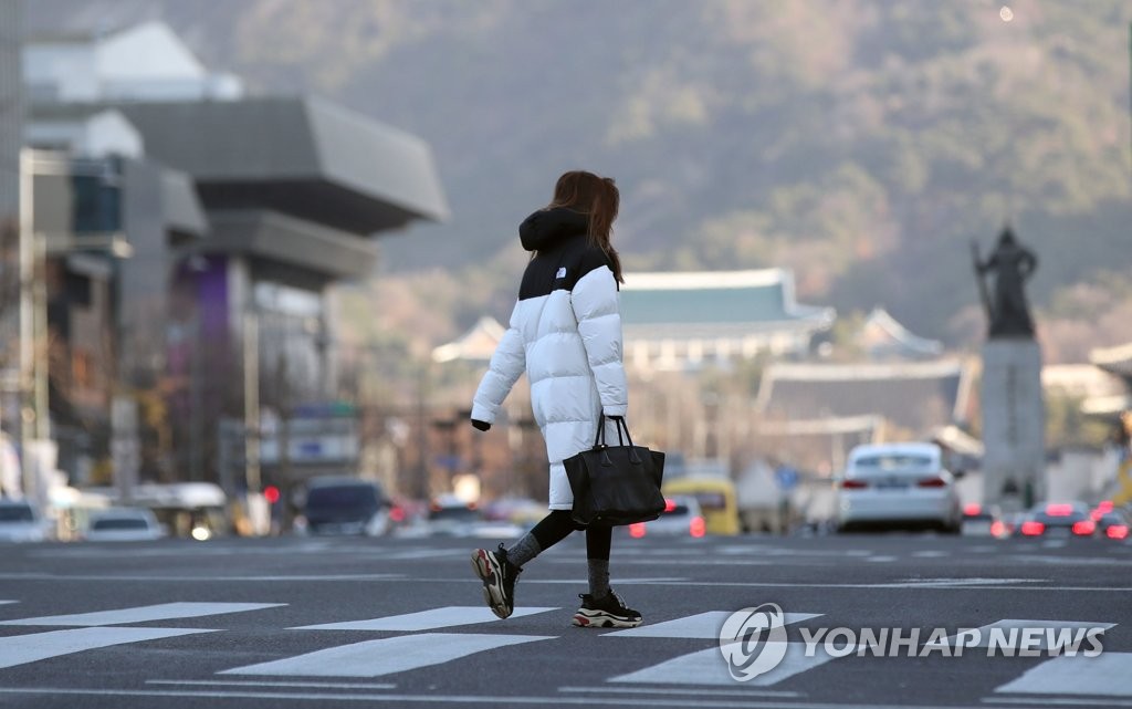 꽃샘추위에 다시 등장한 패딩