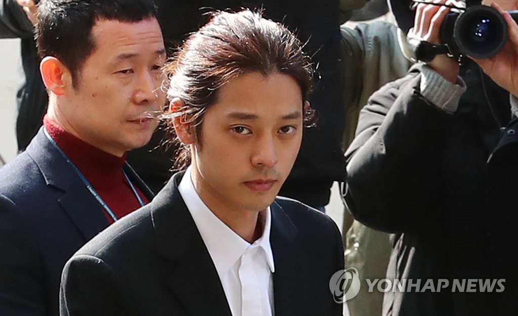 チョン・ジュニョン警察へ チョン・ジュニョン警察へ