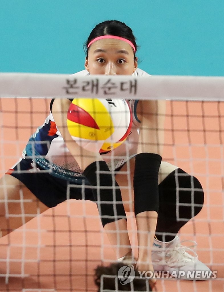 올 시즌 GS칼텍스에서 뛰고 FA로 풀린 표승주