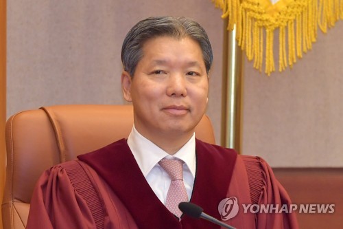 공수처, 이영진 헌법재판관 무혐의 …"접대 주장, 신빙성 없다"
