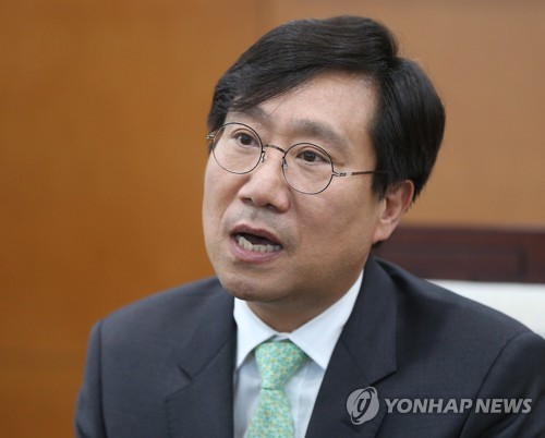 송철호 시장과 대화하는 양정철 원장