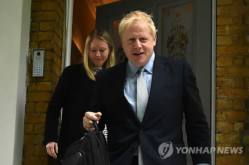 존슨, 英보수당 대표 경선 1차 투표서 압도적 1위
