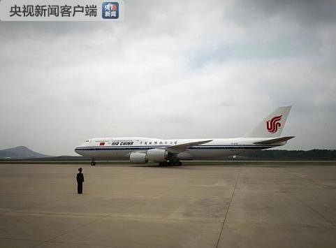 Avion du président chinois à Pyongyang Avion du président chinois à Pyongyang