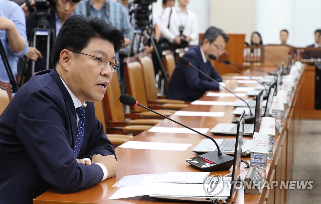 발언하는 장제원 의원