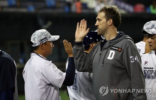 두산 린드블럼 '이겼다'