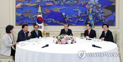 청와대에서 발언하는 손학규 바른미래당 대표