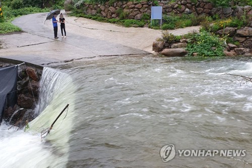폭우로 물 불어난 구례 지리산 계곡