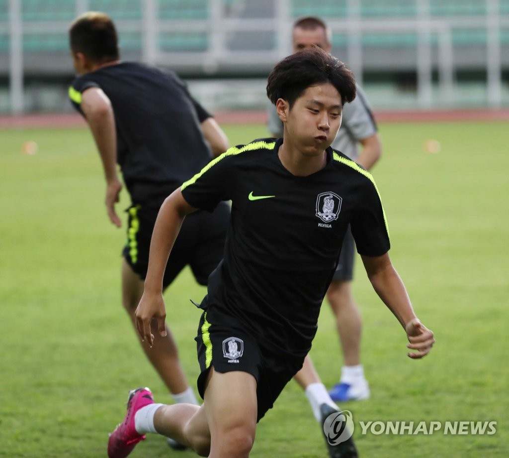 몸 푸는 이강인