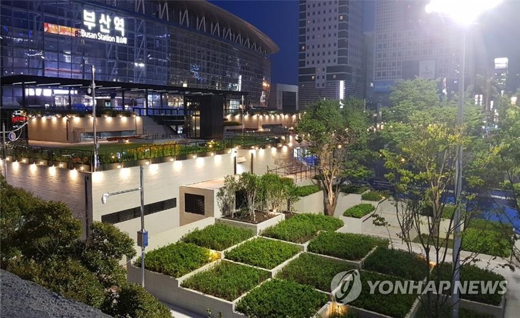 부산 유라시아플랫폼 야경