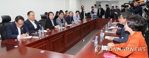 검찰개혁특위 전체회의 연 민주당