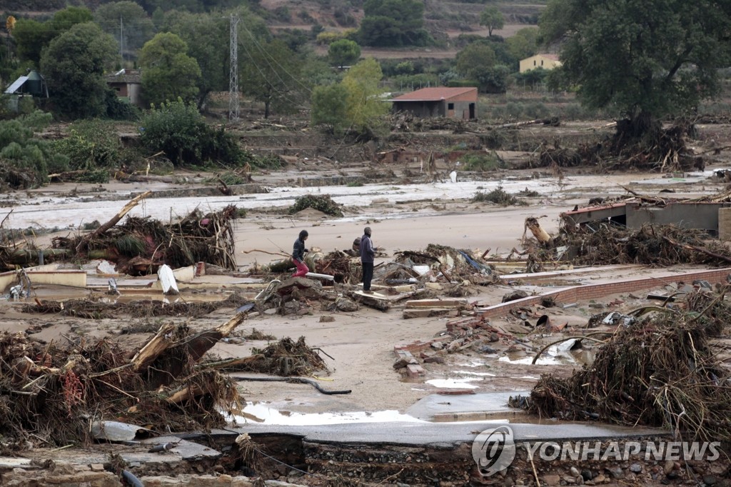 강풍·폭우 강타한 스페인 카탈루냐…3명 사망·실종