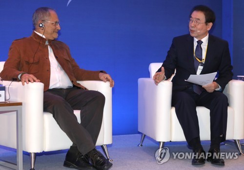 대담하는 박원순 시장과 조제 하무스 오르타 전 동티모르 대통령
