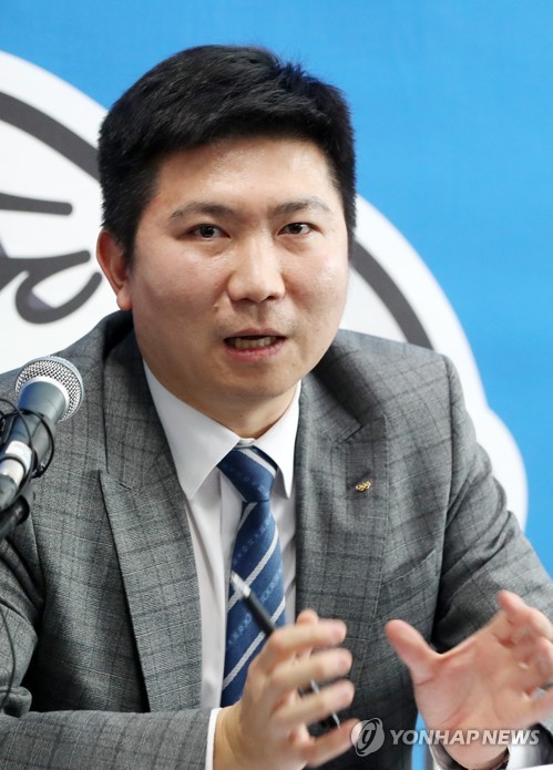 인사말 하는 유승민 조직위원장