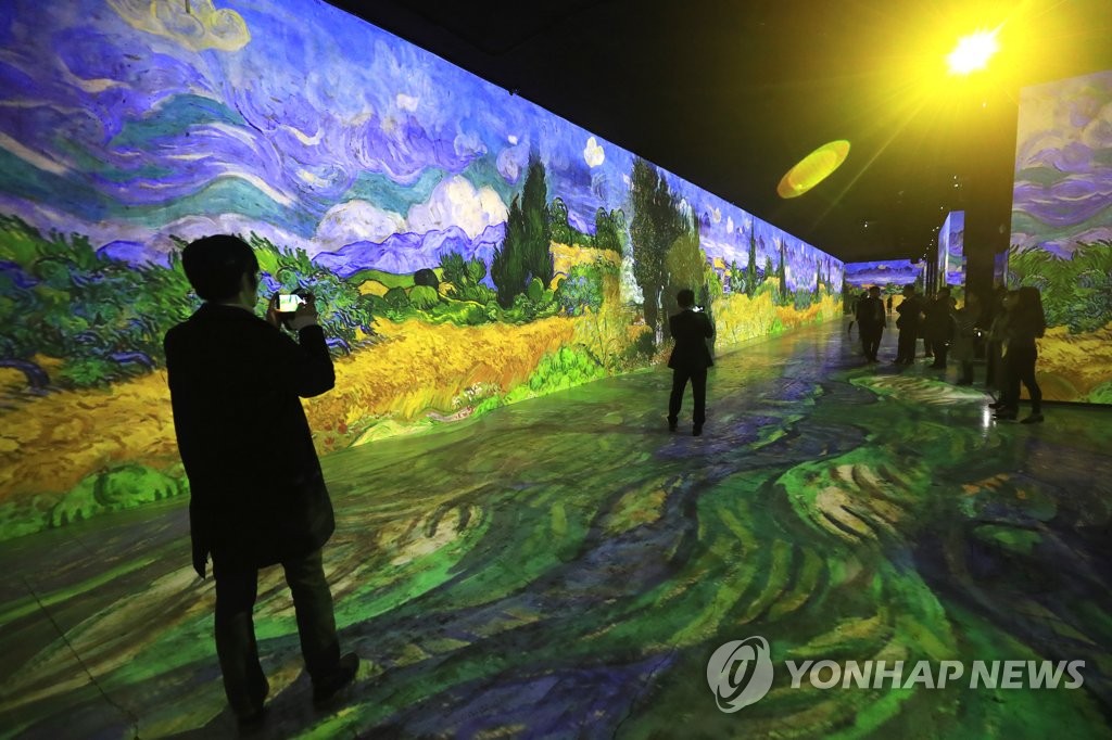 미디어아트로 만나는 '반 고흐'