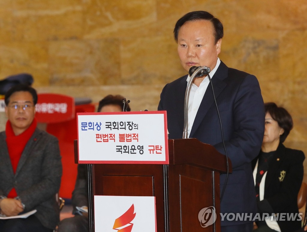 선거구획정 관련 발언하는 김재원
