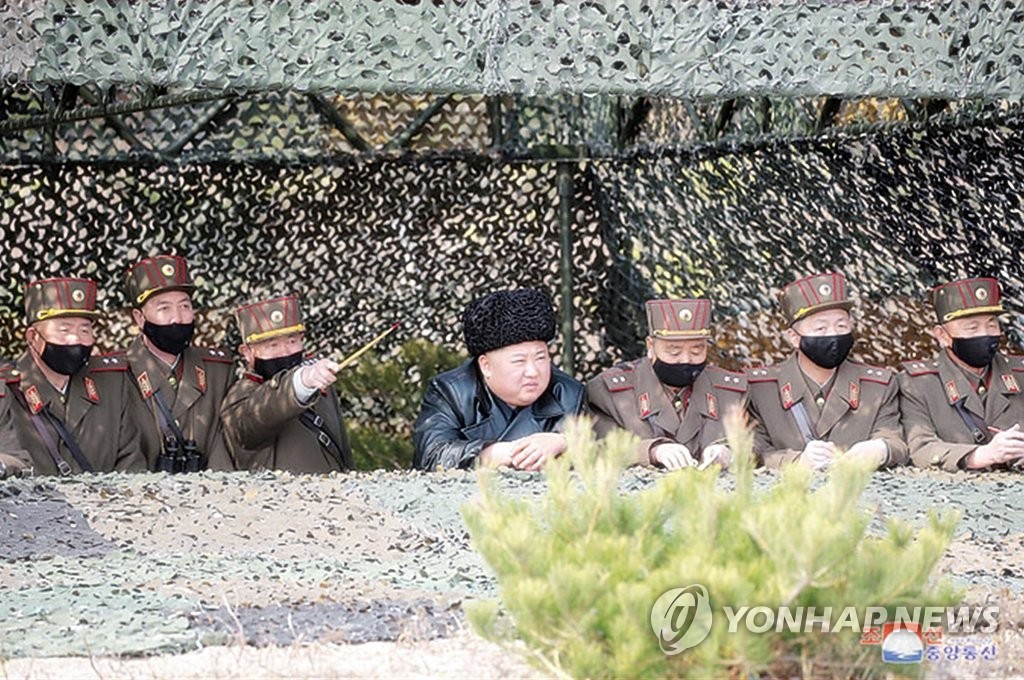 N.K. leader inspects artillery fire competition N.K. leader inspects artillery fire competition