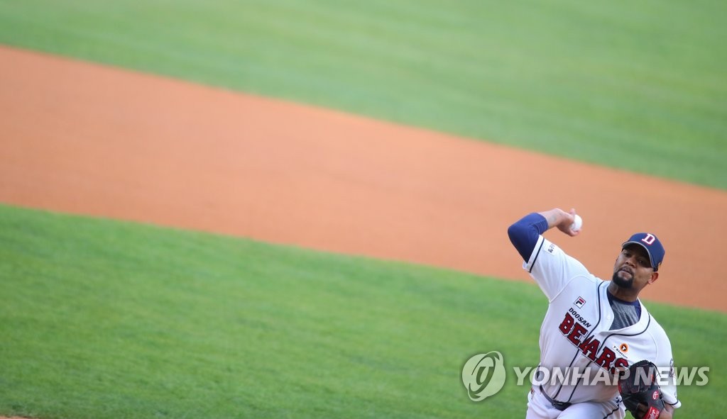 역투하는 알칸타라