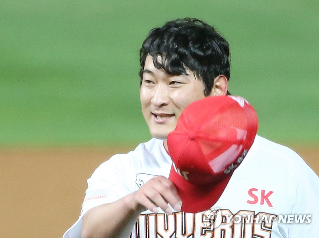 In this file photo from May 6, 2020, Ha Jae-hoon of the SK Wyverns reacts to a 5-2 victory over the Hanwha Eagles in a Korea Baseball Organization regular season game at SK Happy Dream Park in Incheon, 40 kilometers west of Seoul. (Yonhap)