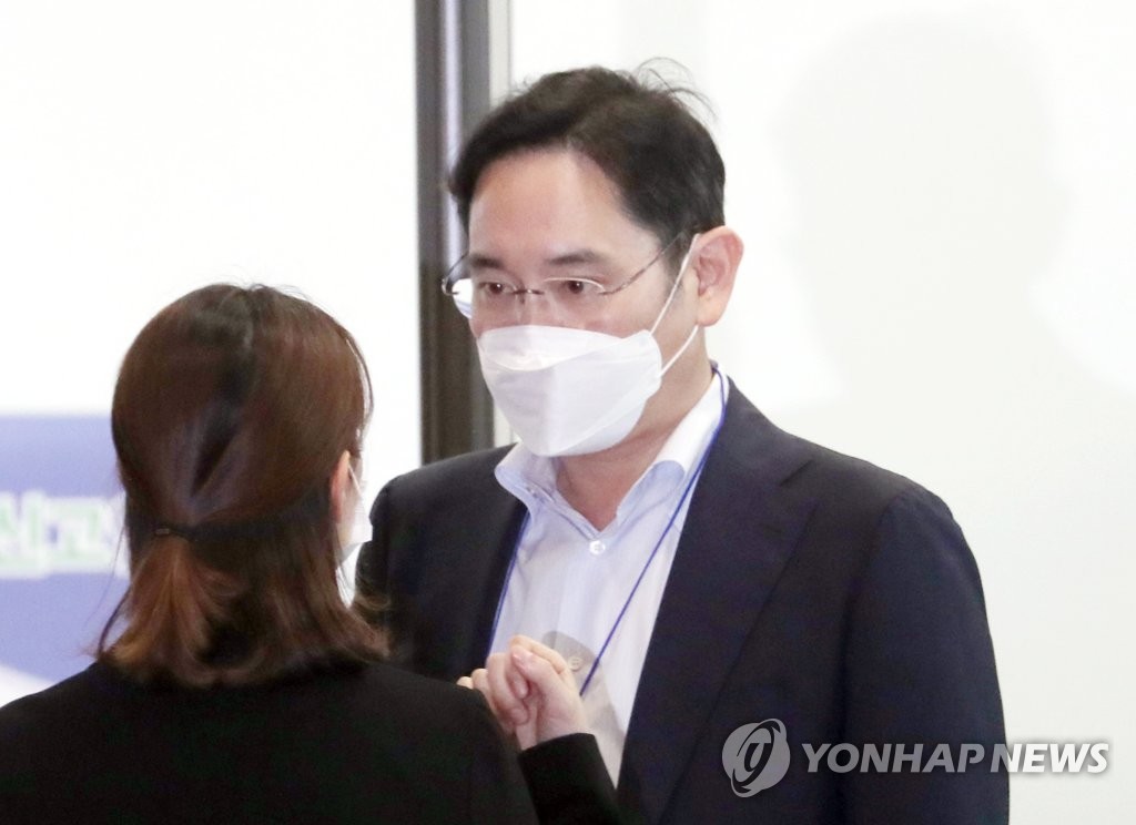 중국 출장 마친 이재용 부회장