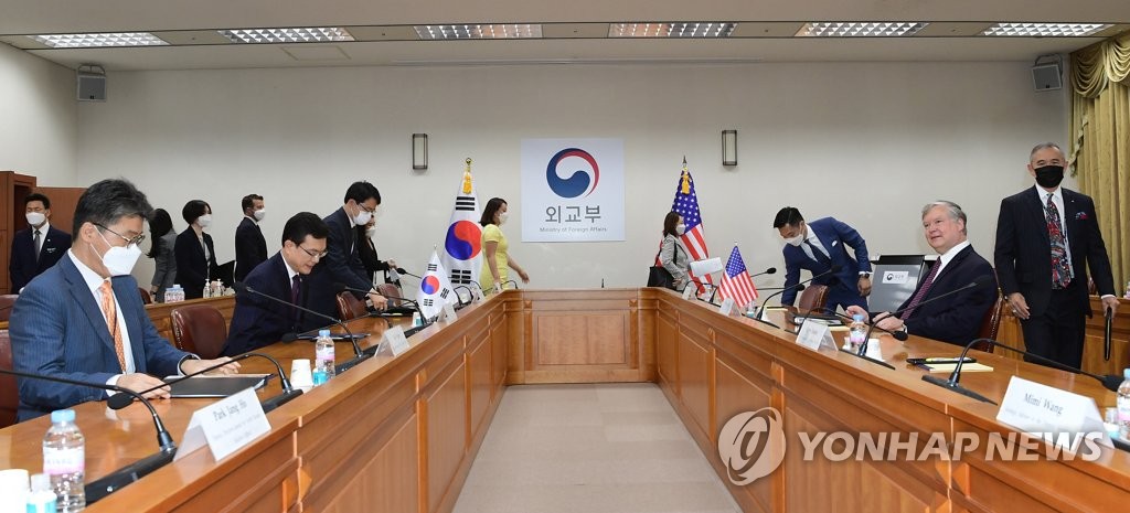 Vice FM meets U.S. point man for N. Korea Vice FM meets U.S. point man for N. Korea