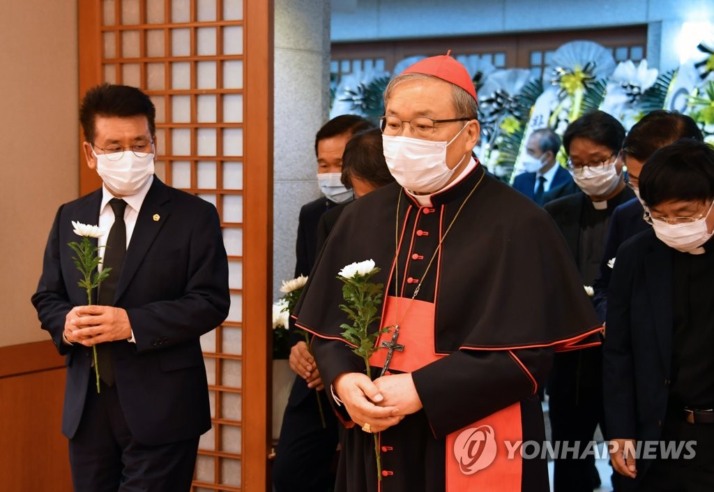 염수정 추기경, 고 박원순 시장 조문
