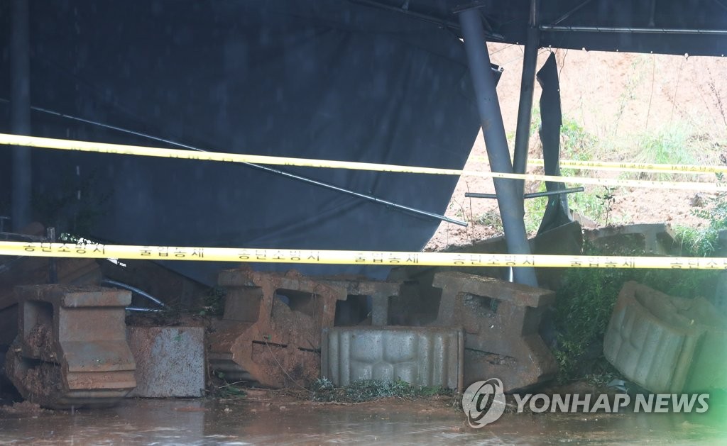 평택 공장에 토사 덮쳐 3명 사망·1명 중상