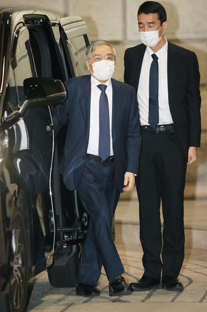 금융정책 결정회의 참석하는 구로다 하루히코 일본은행 총재